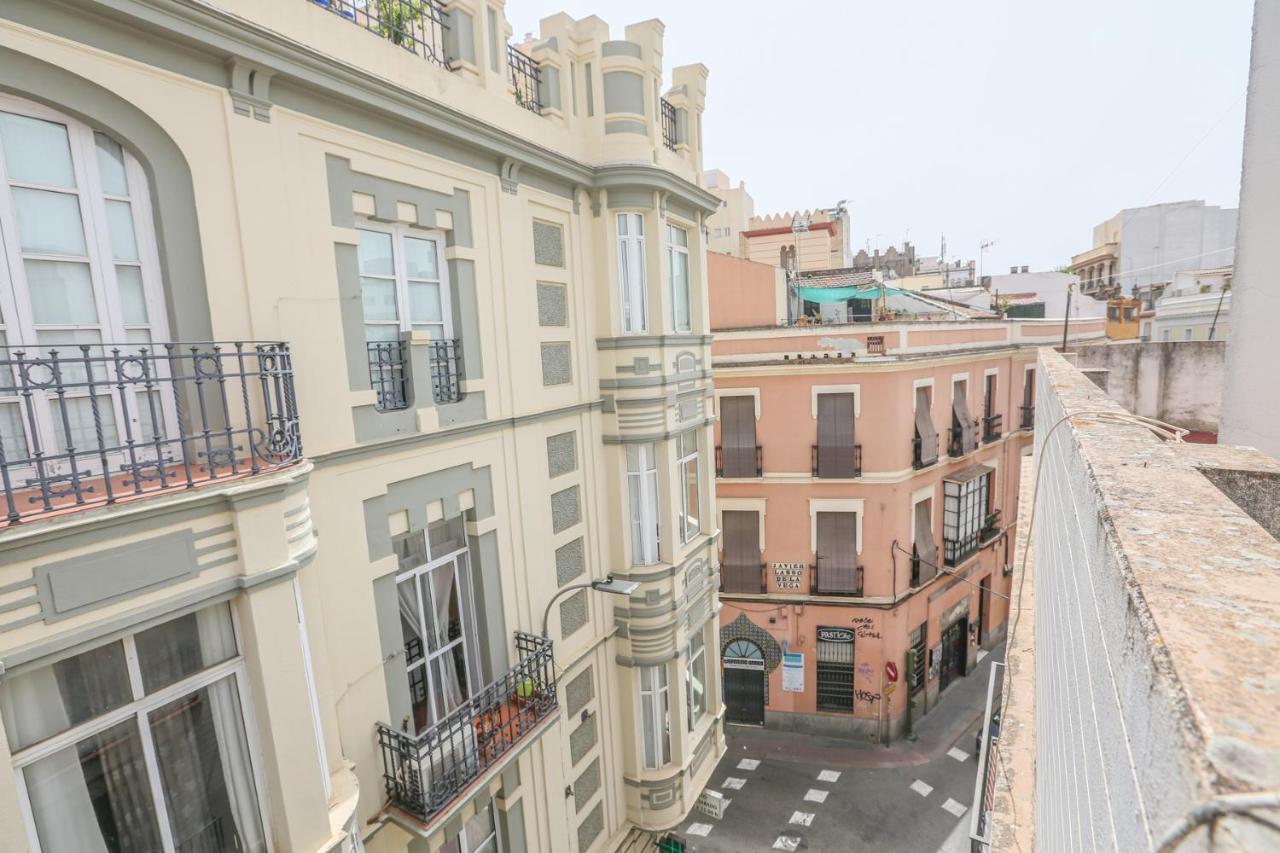 Duque Center Premium Suites, Free Parking Seville Exterior photo
